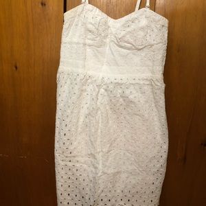 White strapless dress